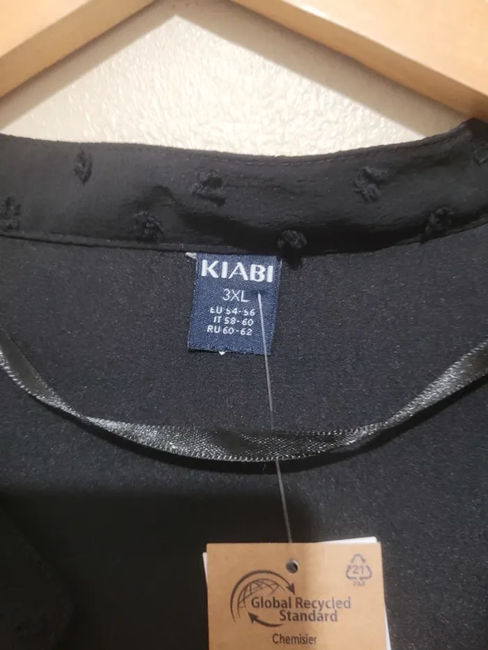 Chemise kiabi Taille 54 56 neuve - photo numéro 3