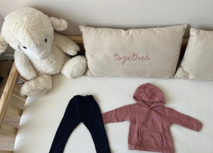 Lot de vêtements bébé fille 18 mois, 71 pièces neuves ou en très bon état! - photo numéro 6