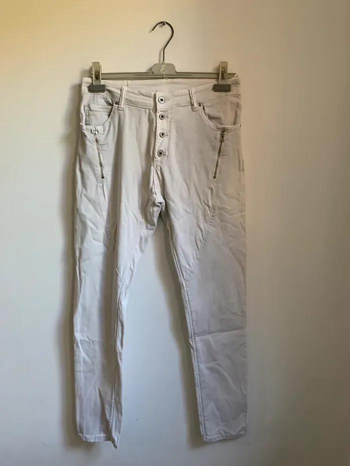 Jean slim blanc à zips décoratifs – Taille L (40)