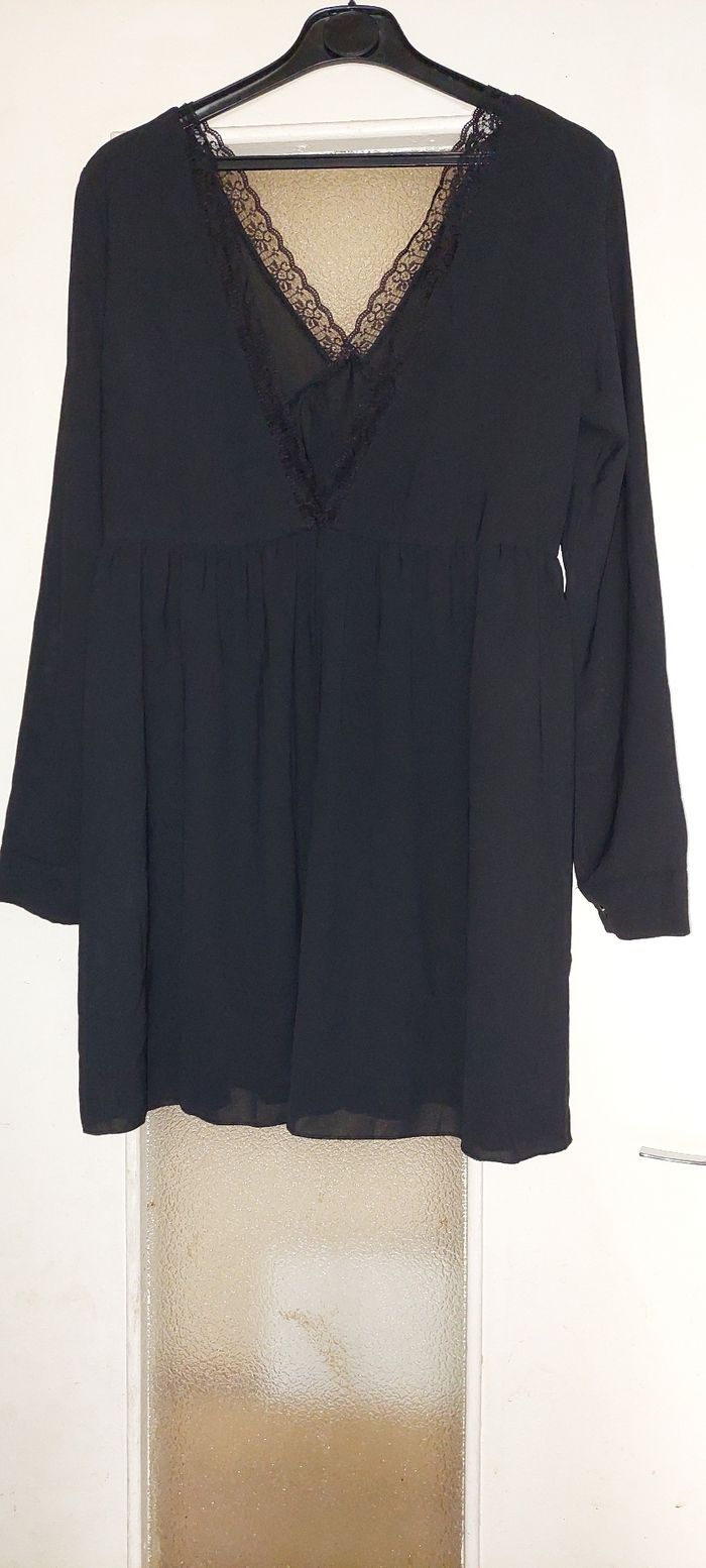 Robe noire - photo numéro 2