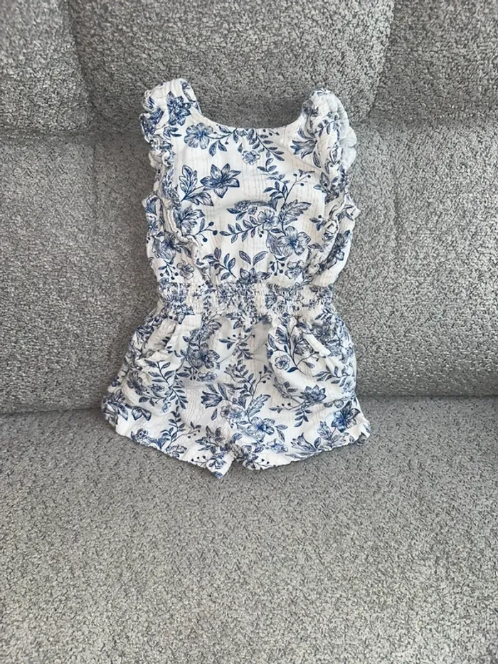 Combi short fluide détails volanté motifs fleuri bleu et blanc Tape à l’œil