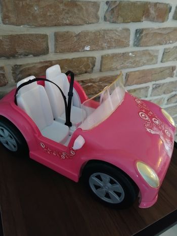 Voiture pour Barbie Steffi