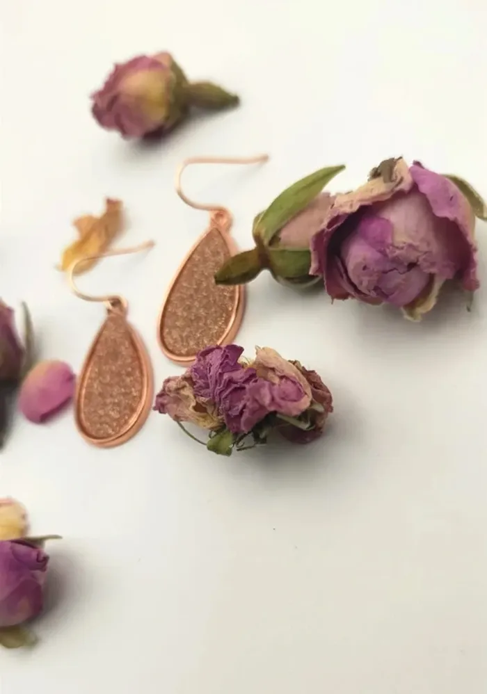 Boucles d'oreilles nude brillant - photo numéro 5