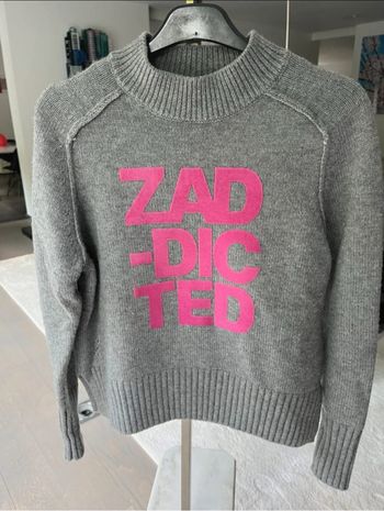 Pull zadig et voltaire  8 ans  Très bon état   49e  ( valeur 175e)