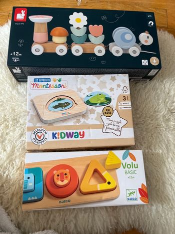 Lot jouets bois 12 mois neuf