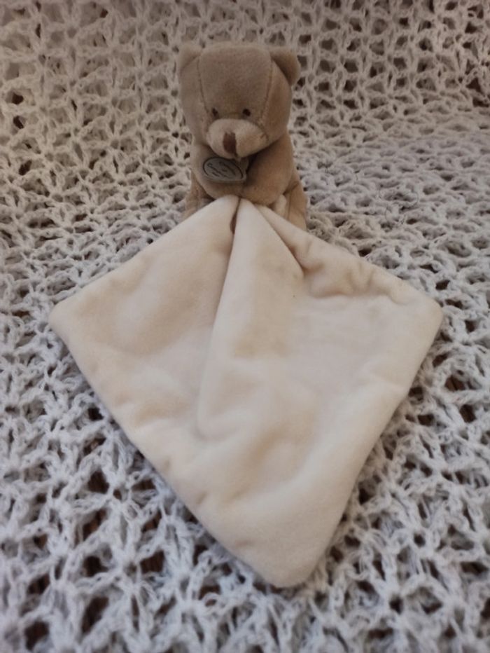 Doudou ours mouchoir