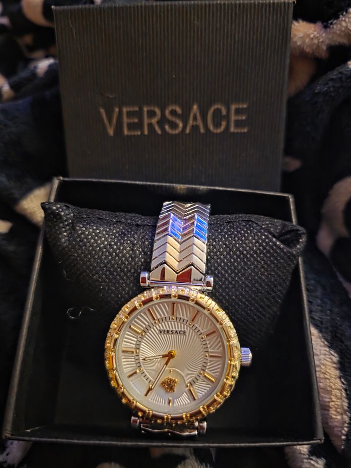 MONTRE VERSACE