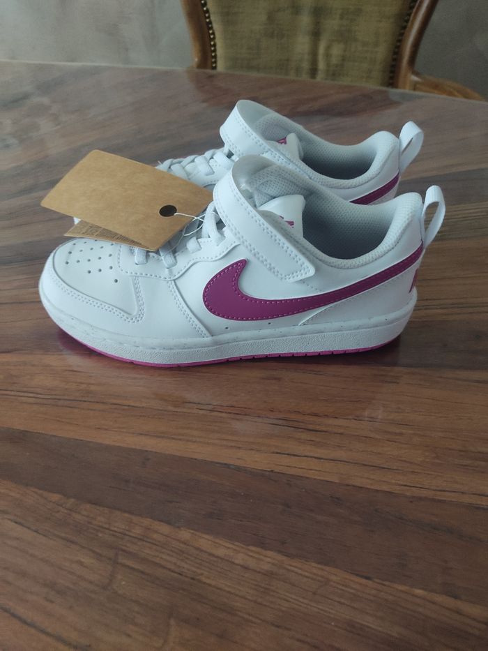 Baskets Nike T 32 - photo numéro 2
