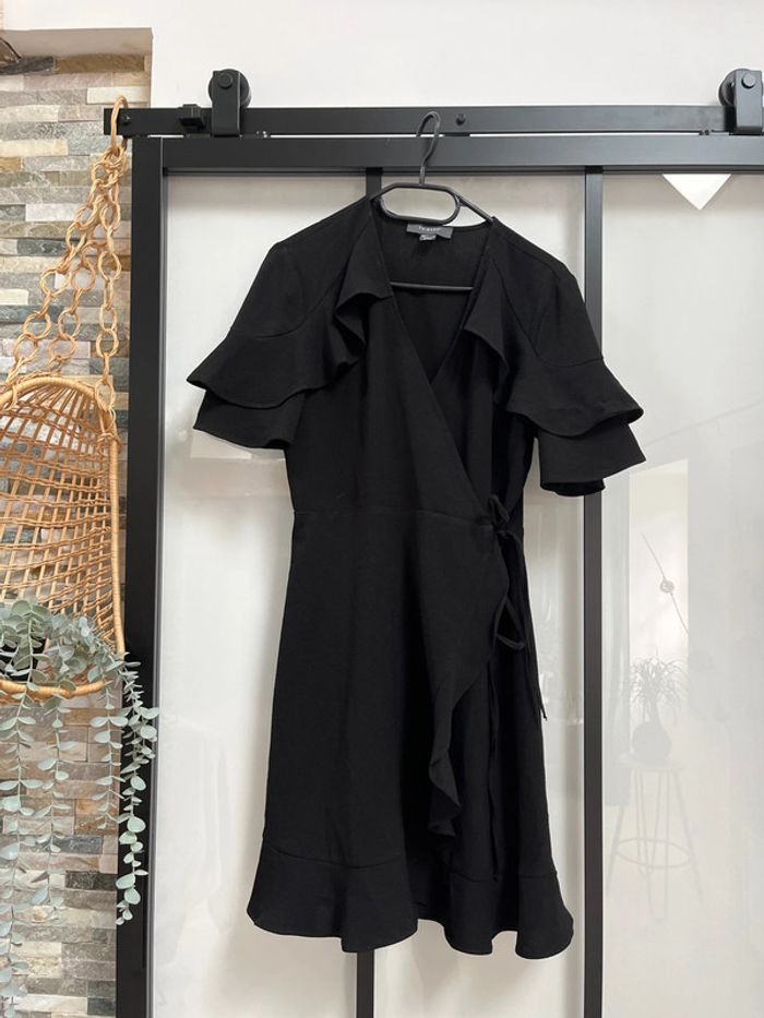 Robe noire cœur croisé
