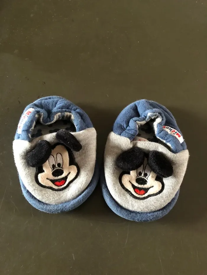 Chausson souple pour bébé disney Mickey