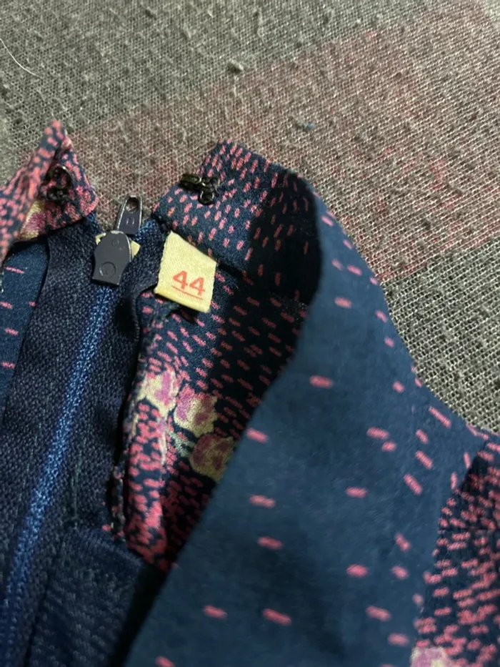 Robe avec son léger gilet - photo numéro 4