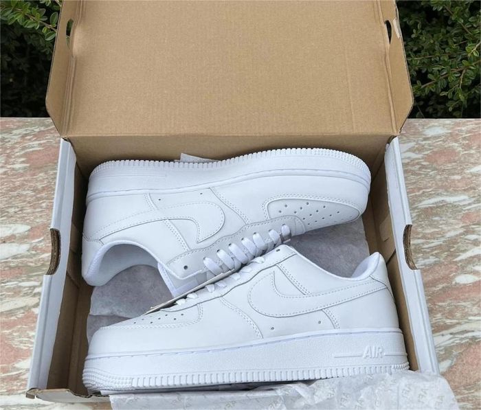 Nike Air Force 1 Low '07 White 36 - photo numéro 2
