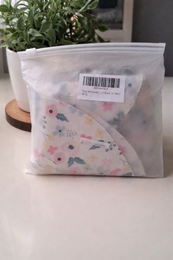 Lot 4 chapeaux à fleur pour  filles taille s(48cm)