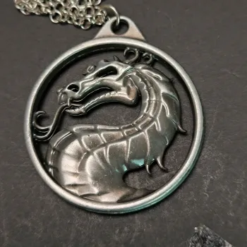 Collier mortal kombat