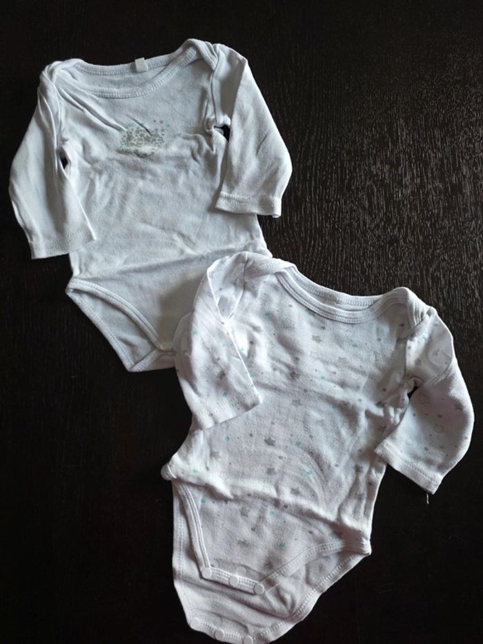 Lot de 6 bodies en 9 mois - photo numéro 3