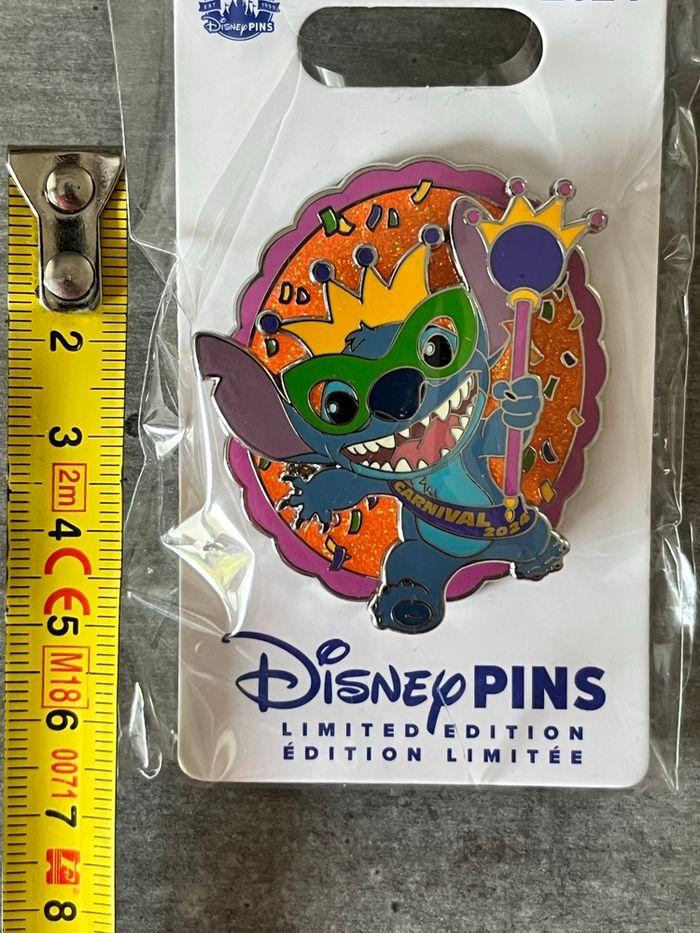 Pins Stitch édition 2024 carnaval Disney - photo numéro 4