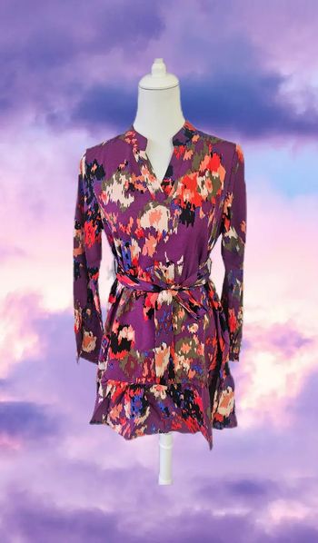 Robe courte dégradée de couleurs avec sa ceinture