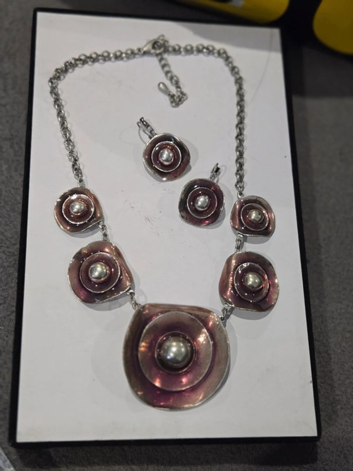 Ensemble collier + boucles