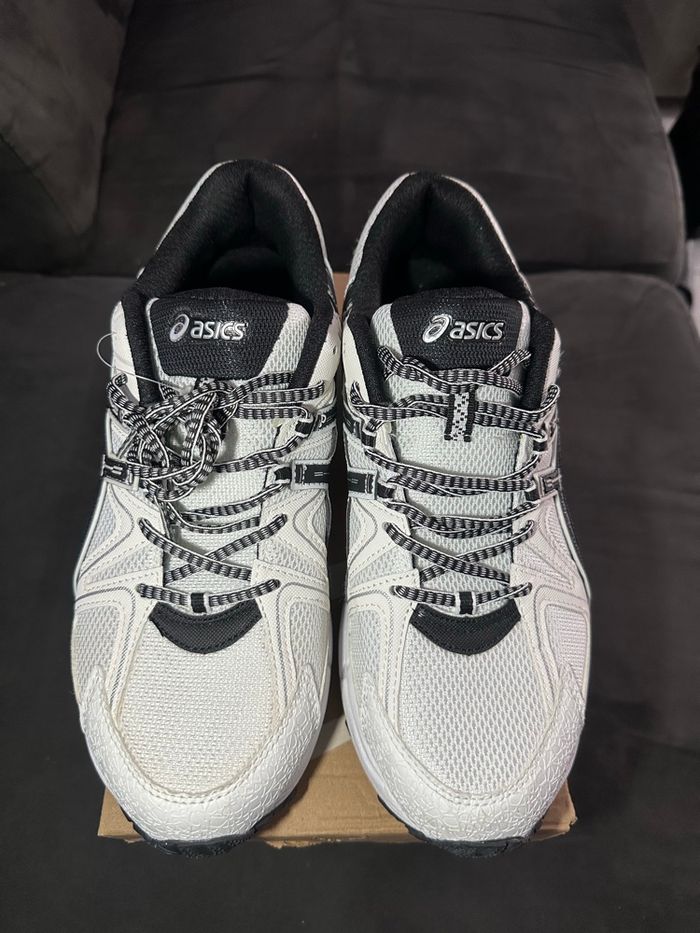 Asics Gel Kahana 8 blanches/noires – pointure 45 - photo numéro 9