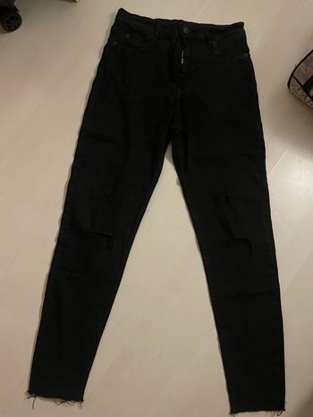 Jeans Bershka taille 38