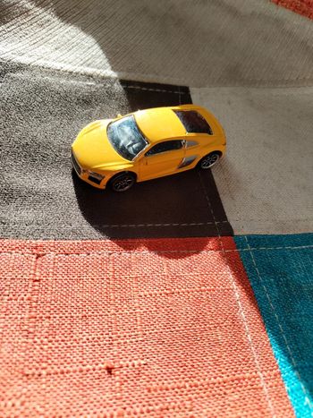 Voiture majorette Audi r8