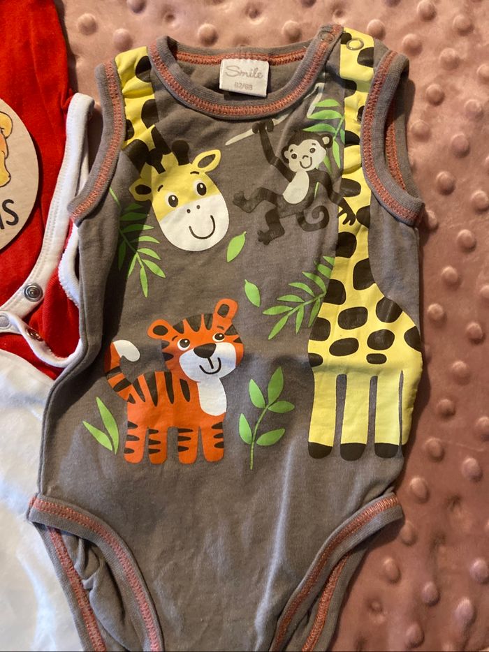 Lot de 5 bodies taille 3 mois - photo numéro 3