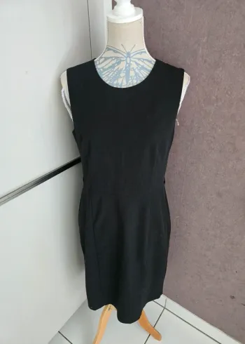 Robe Camaïeu taille 40 très bon état, peu portée
