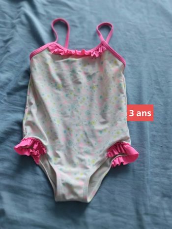 Maillot de bain taille 3 ans