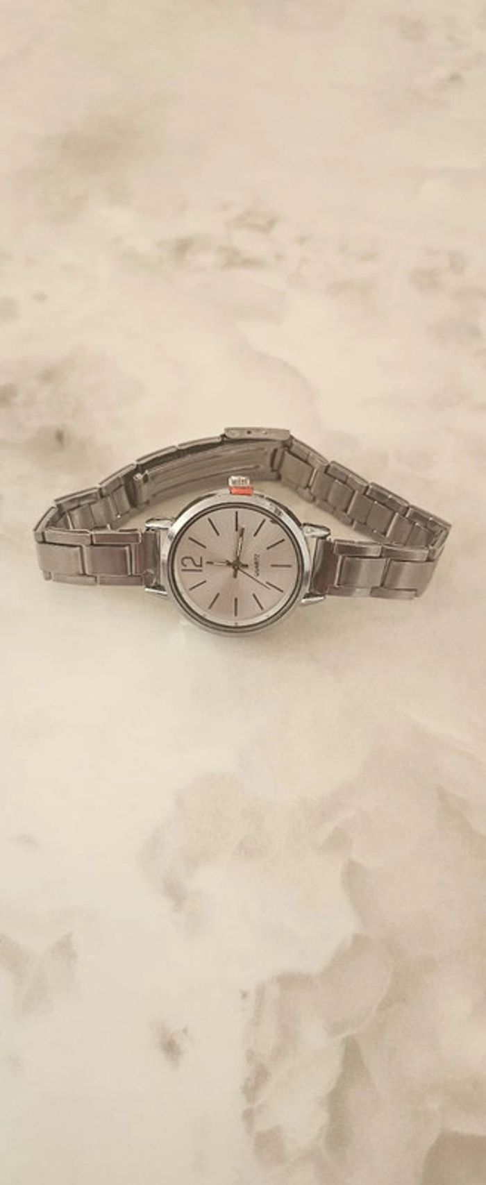 Montre argentée - photo numéro 2