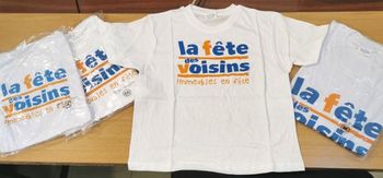 Lot 4 tee-shirts Neufs