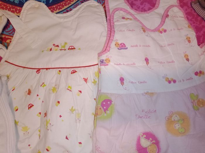 Gigoteuse en très bon état 0 - 6 mois - photo numéro 9