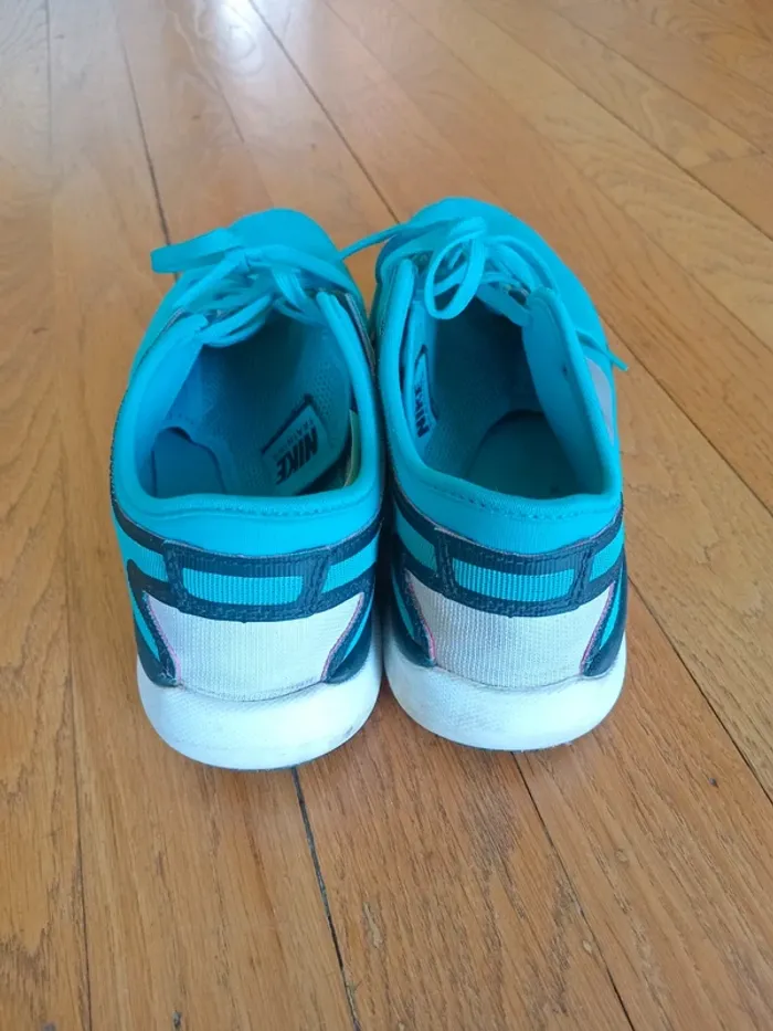 Basket nike femme Flex Supreme TR4 Pointure 40 - photo numéro 4