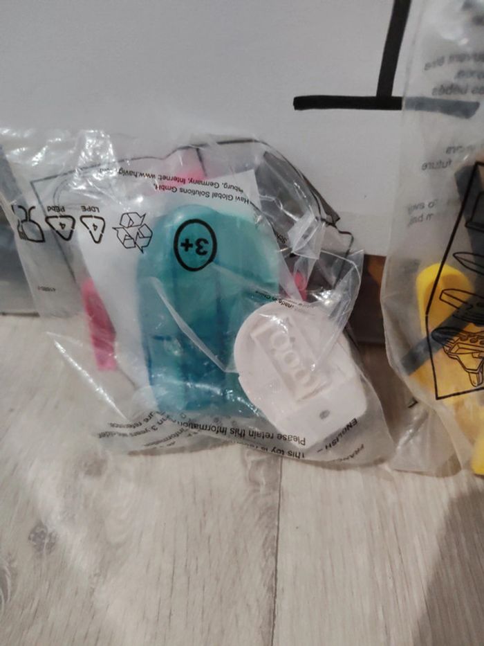 Figurine McDonald's véhicule style lego.. - photo numéro 2