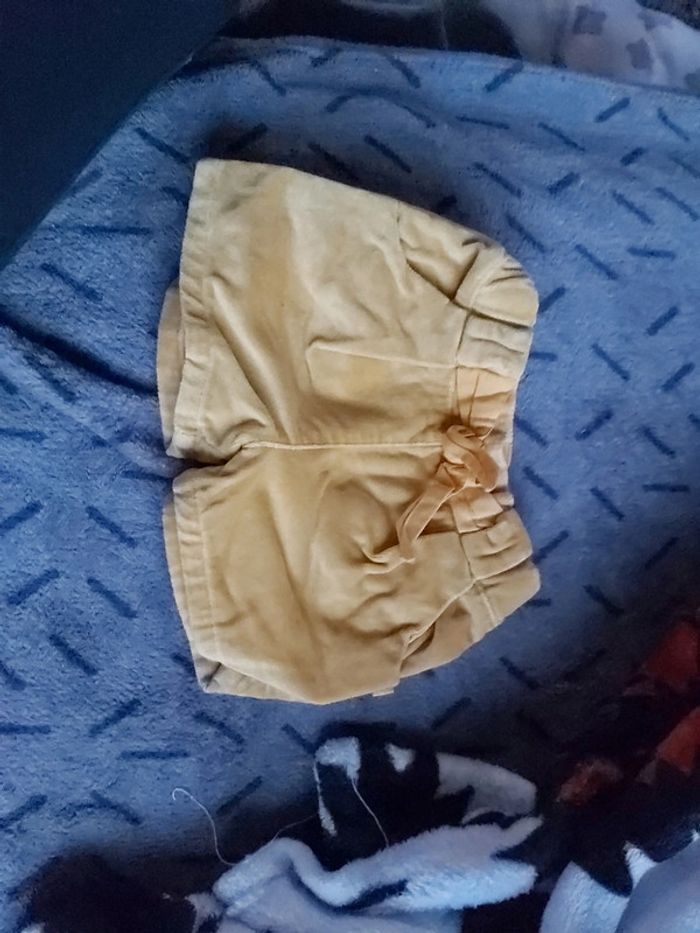 Short velours jaune moutarde obaibi taille 68cm 6 mois - photo numéro 4