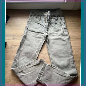 Slim marque, tape-à-l’œil taille 6 ans