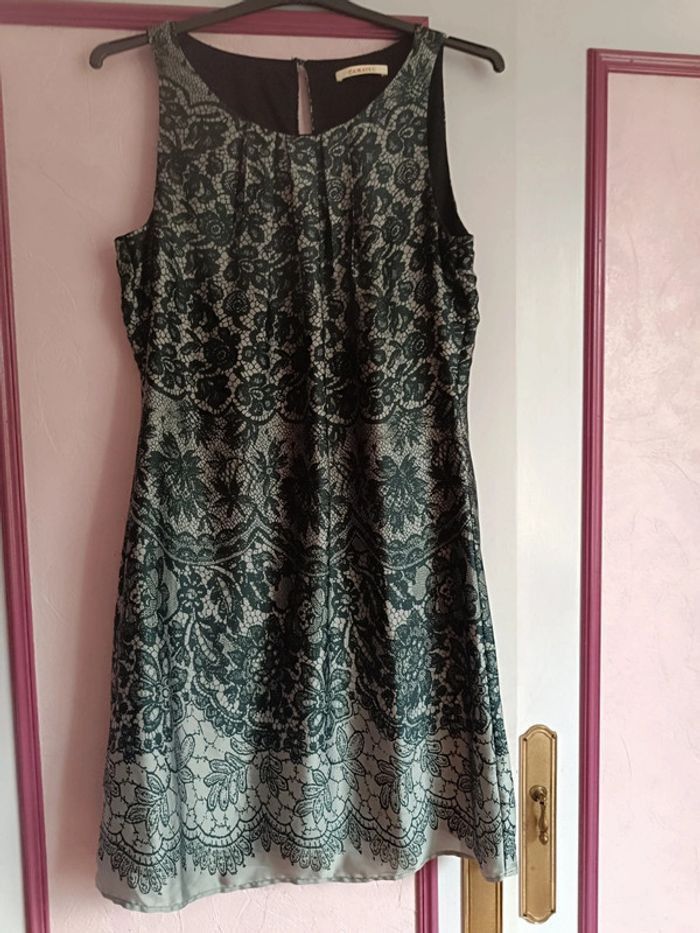 Robe grise à motifs Camaïeu T.38 - photo numéro 2
