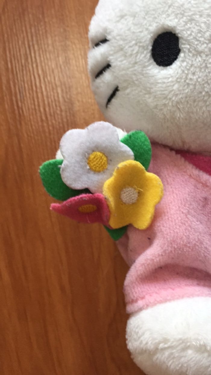Peluche hello kitty - photo numéro 3