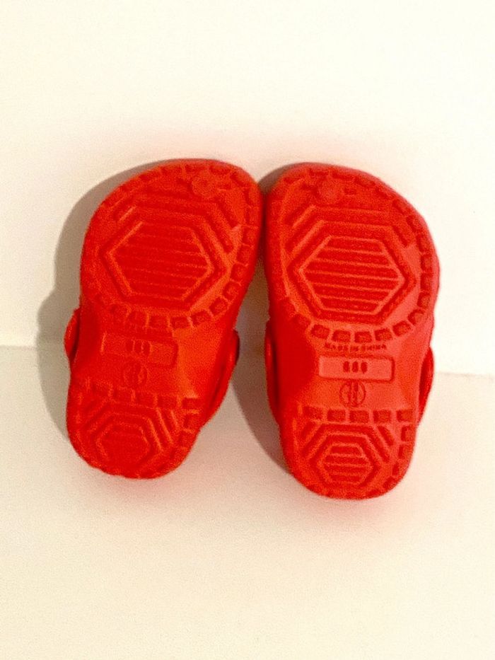Chaussures bébé type crocs taille 19 NEUVES - photo numéro 3