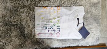 T-shirt LV neuf 