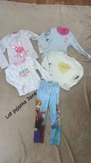 Lot pyjama fille 3/4ans