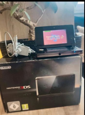 Nintendo 3DS avec boîte d'origine