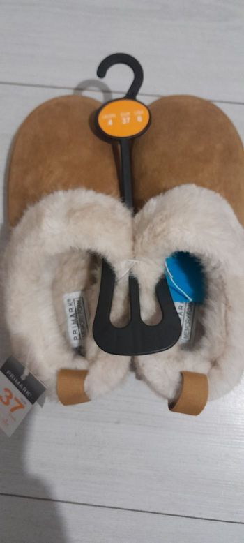 Chaussons femme neufs