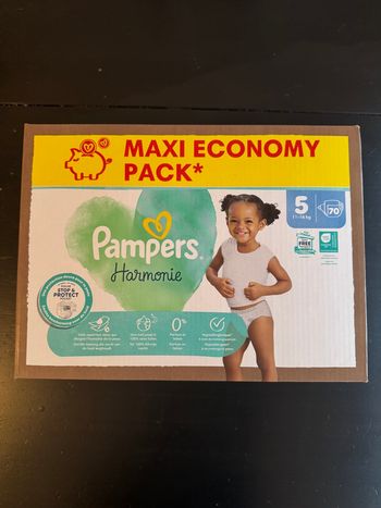 70 couches Pampers harmonie taille 5