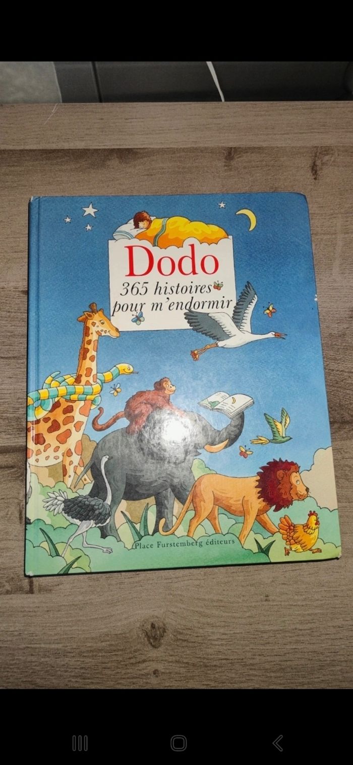 Livre 365 histoires avant de dodo