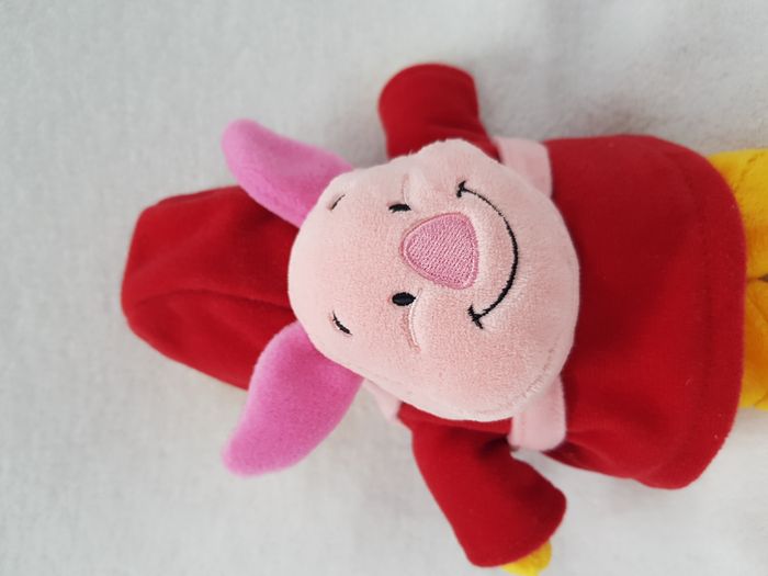 Peluche winnie avec sac à dos porcinet Disneyland - photo numéro 5