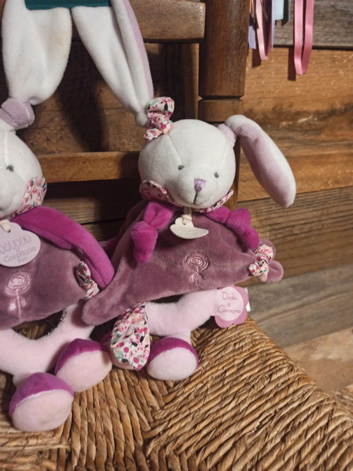 hochet doudou et Compagnie Cerise lapin tbe - photo numéro 4