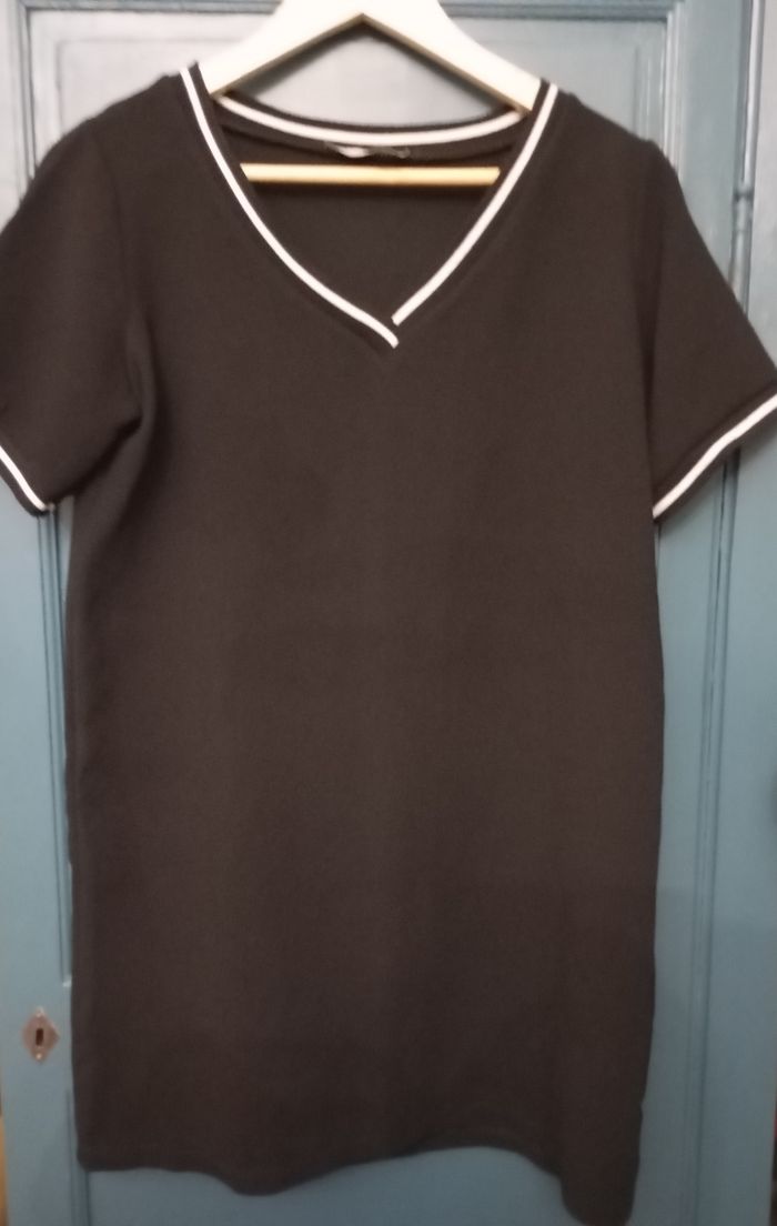 Petite robe noire - photo numéro 2