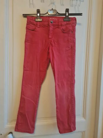 Jean rouge Tissaia taille 8 ans
