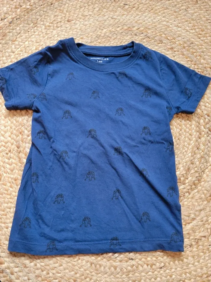 Lot 3 t-shirts 5 ans - photo numéro 2
