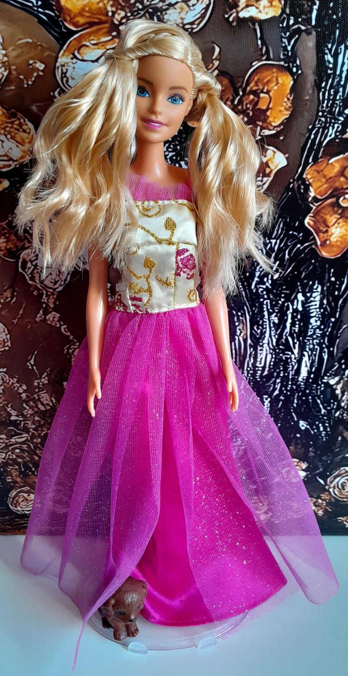 Poupée barbie Misti princesse Lolita et son petit chien - photo numéro 5